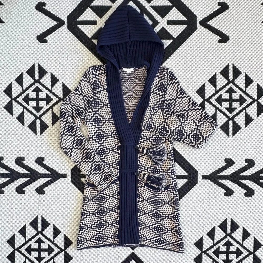 Fiets Voor2 Wool Blend Hooded Tassel Cardigan Sweater in Navy Beige Medium